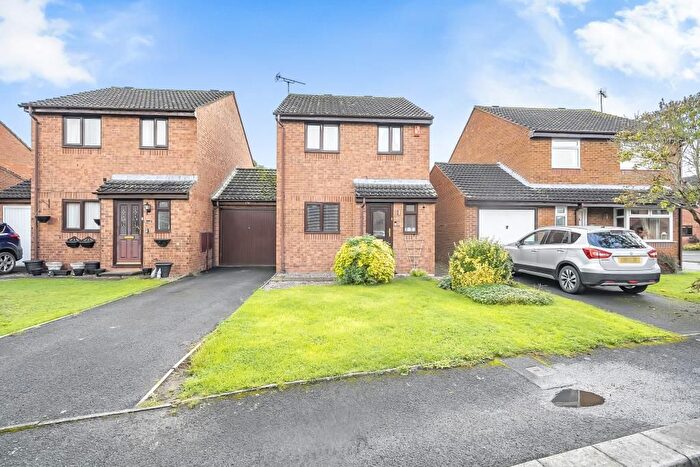 3 Bedroom Link Detached House For Sale In Leominster, Herefordshire, HR6