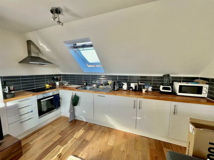 1 Bedroom Flat To Rent In Granville Road, Hove, BN3