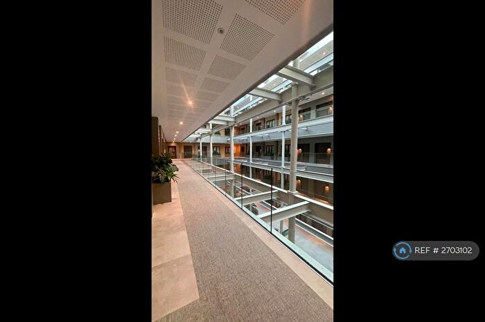 2 Bedroom Flat To Rent In The Factory, Slough, SL1