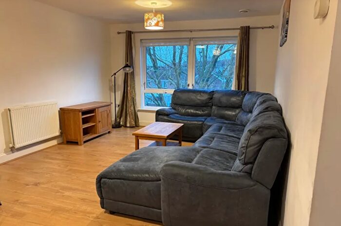 2 Bedroom Flat To Rent In Lewisham High Street, London, SE13