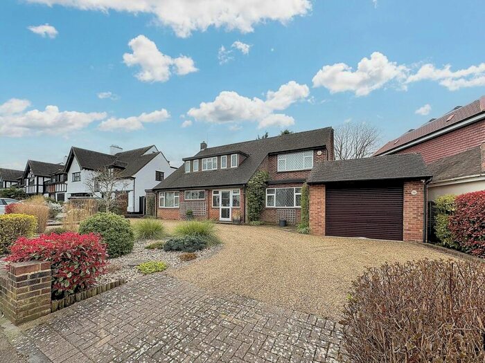 Houses for sale & to rent in BR5 1PH, Towncourt Crescent, Petts Wood