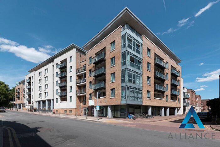1 Bedroom Flat To Rent In Eluna Apartments, London, E1W