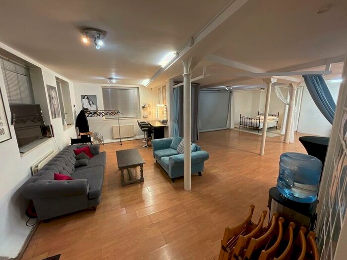 Flat To Rent In Hatton Garden, London, EC1