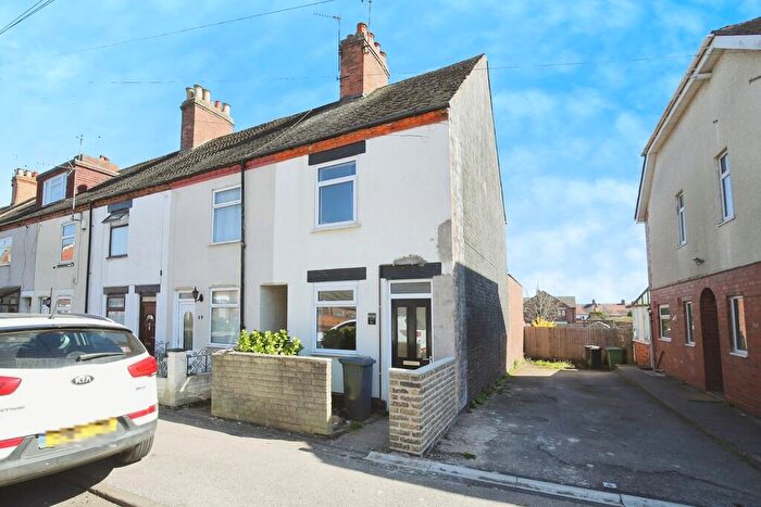 2 Bedroom End Of Terrace House To Rent In Church Road, Nuneaton, CV10