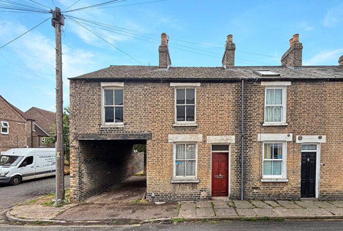 3 Bedroom End Terrace House For Sale In Stone Street, Cambridge, CB1