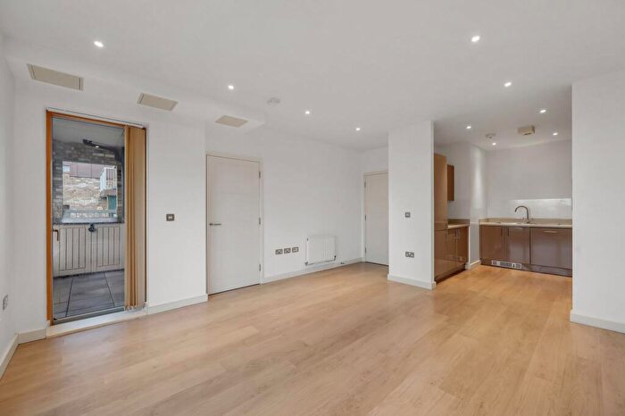 1 Bedroom Flat For Sale In Coles Green Road, London, NW2