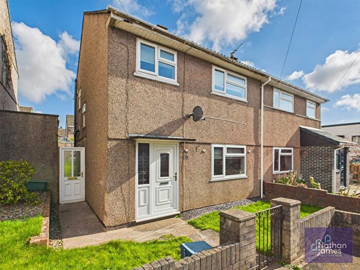 3 Bedroom Semi-Detached House To Rent In Sycamore Avenue, Caldicot, NP26