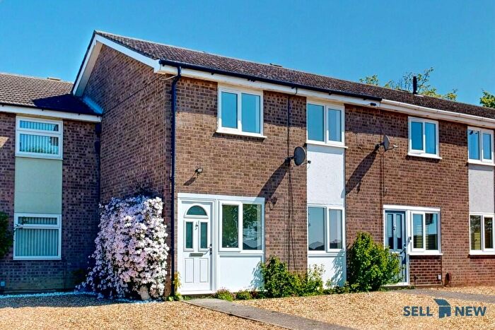 3 Bedroom Terraced House For Sale In **No Chain, Updated And Modernized** Duck Lane, St. Neots, Cambridgeshire, PE19