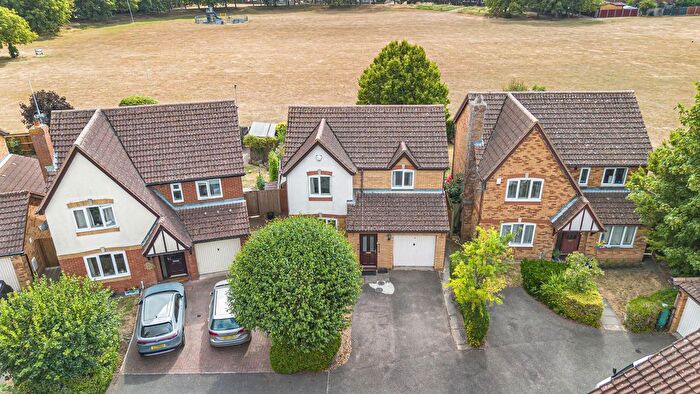 3 Bedroom Detached House For Sale In Burnett Way, Hartford, Huntingdon., PE29