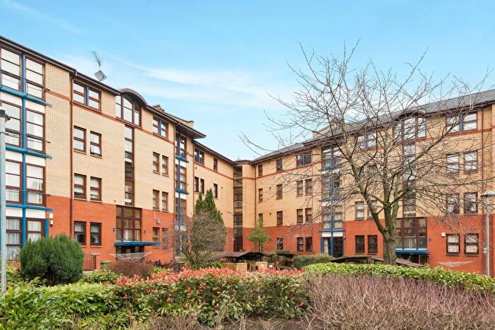 2 Bedroom Apartment To Rent In St Ninian Terrace, New Gorbals, G5