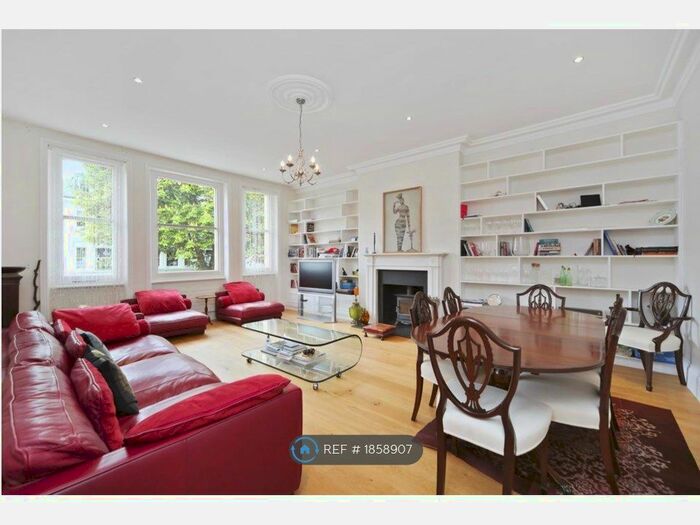 3 Bedroom Flat To Rent In Belsize Park Gardens, London, NW3