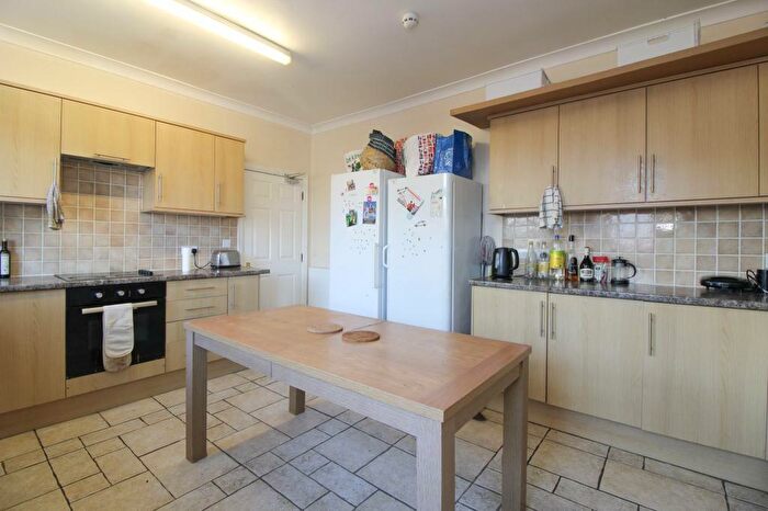 7 Bedroom Detached House To Rent In Howard Road, Southampton, SO15