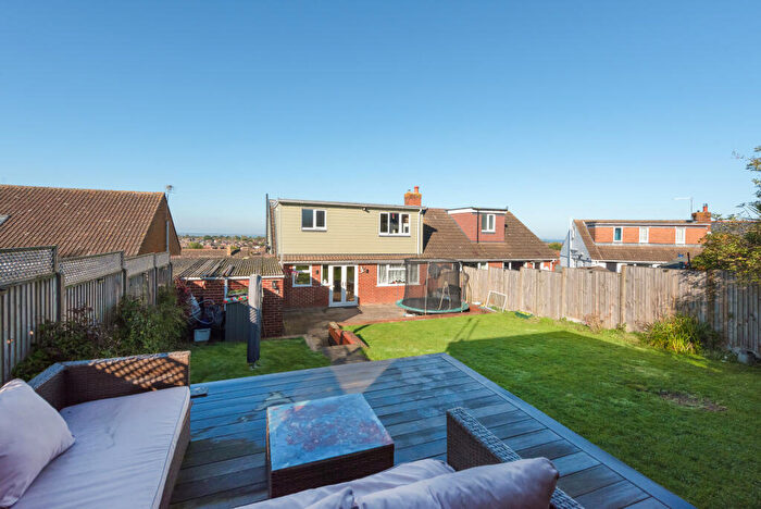 4 Bedroom Chalet For Sale In St. Davids Close, Whitstable, CT5