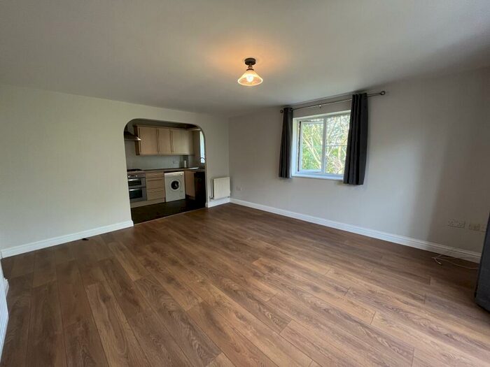 2 Bedroom Apartment To Rent In Stavely Way, Gamston, West Bridgford, NG2