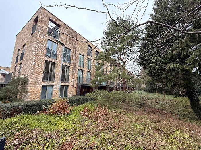 4 Bedroom Detached House To Rent In Aberdeen Avenue, Cambridge, CB2