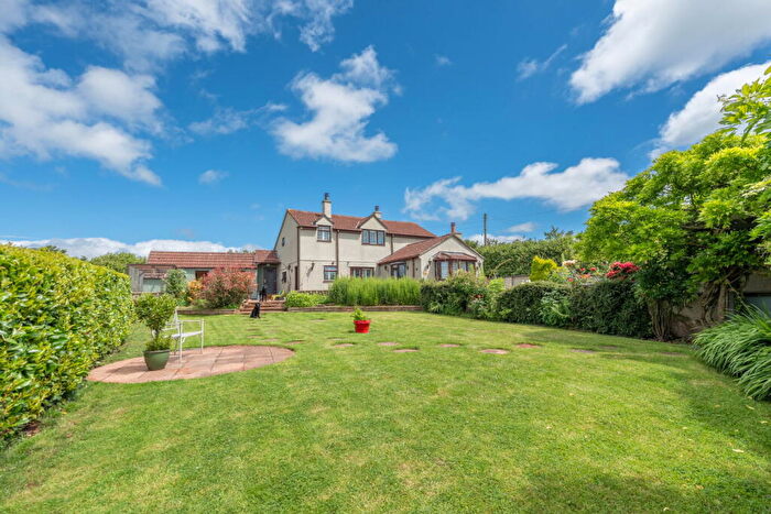 2 Bedroom Detached House For Sale In Yew Tree Batch, Butcombe, BS40