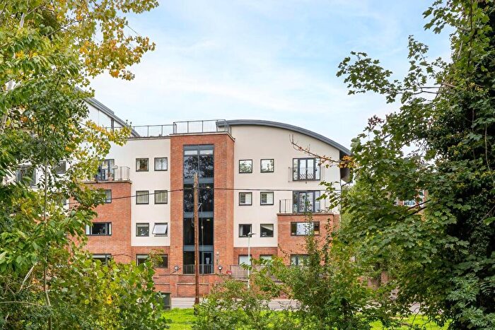 2 Bedroom Flat For Sale In Brookside Court, Brook Street, Tring, HP23
