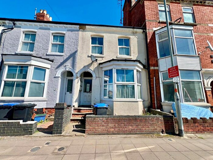 1 Bedroom House To Rent In Weedon Road, Northampton, NN5