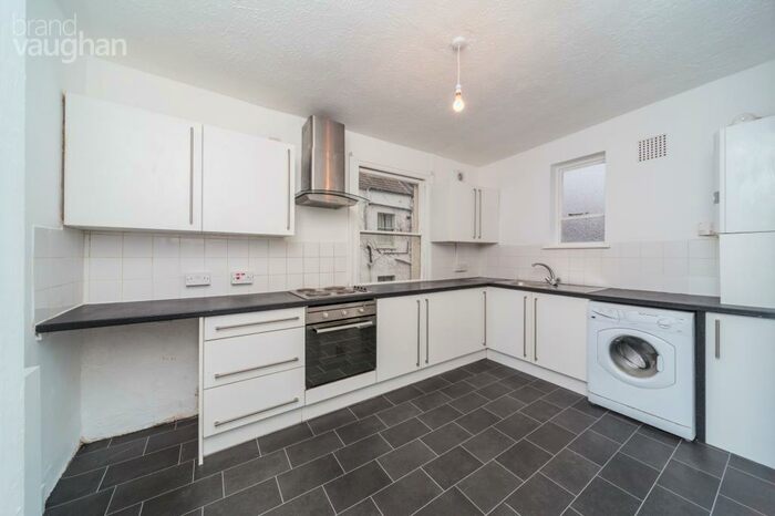 3 Bedroom Apartment To Rent In Goldstone Street, Hove, East Sussex, BN3