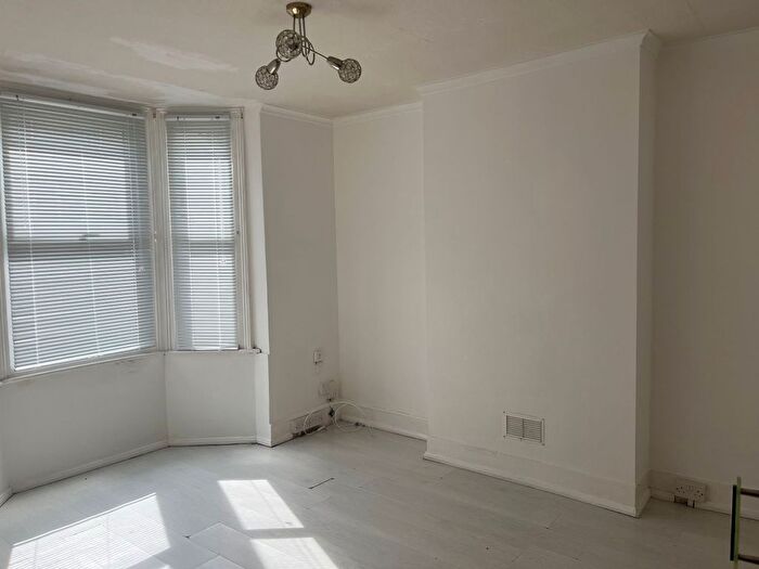 3 Bedroom Terraced House To Rent In Oswald Road, Dover, CT17
