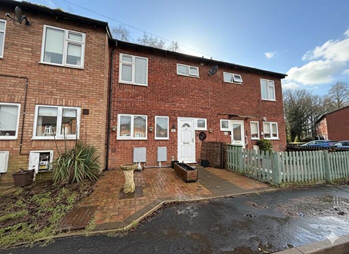 3 Bedroom Property For Sale In Jennings Close, Daventry, NN11