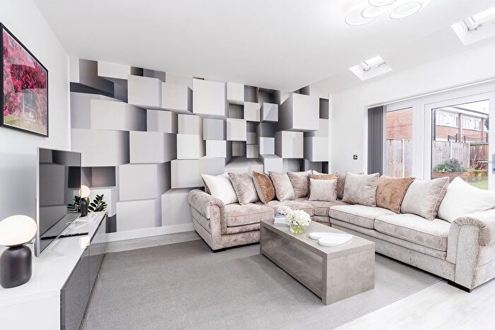 3 Bedroom Terraced House To Rent In Frith Road, Croydon, CR0