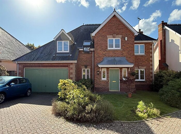 4 Bedroom Detached House For Sale In Malt Field, Lympstone, EX8