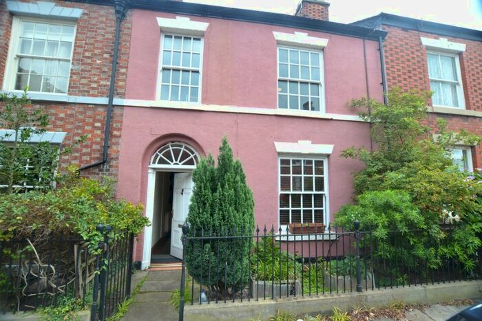 2 Bedroom Terraced House To Rent In High Street, Macclesfield, SK11