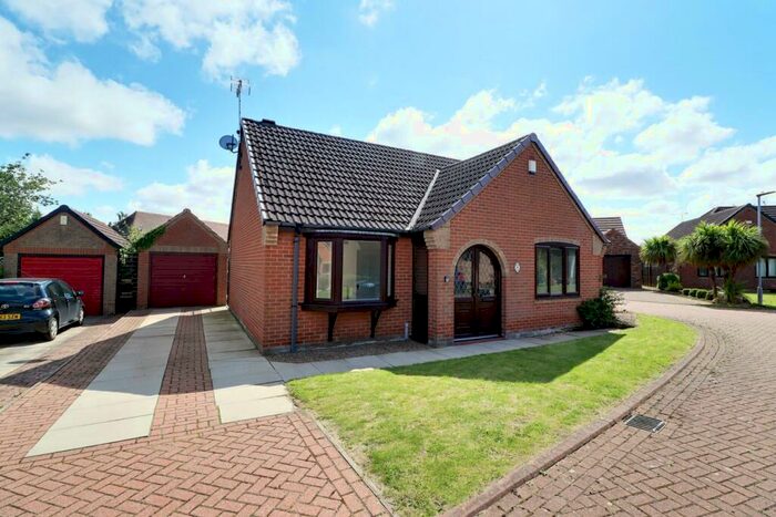 2 Bedroom Bungalow For Sale In Reapers Way, Haxey, DN9