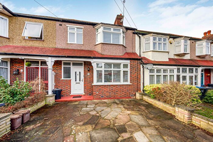 3 Bedroom Terraced House To Rent In Northway, Morden, SM4