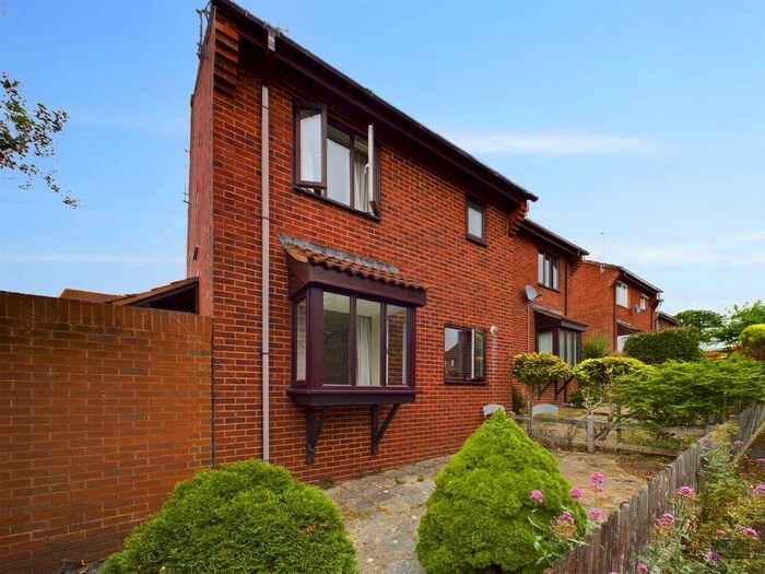 1 Bedroom Property To Rent In Celia Crescent, Exeter, EX4