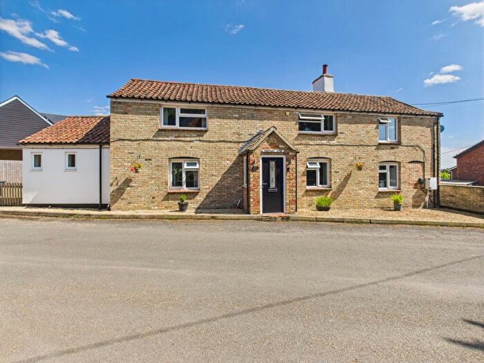 4 Bedroom Detached House For Sale In Churchgate Street, Southery, Downham Market, PE38
