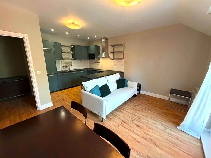 2 Bedroom Apartment To Rent In Parkgate, Moseley, Birmingham, B13