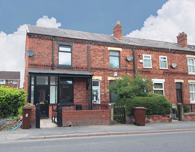 3 Bedroom Terraced House To Rent In Billinge Road, Wigan, WN5