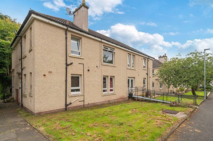 2 Bedroom Flat For Sale In Kingston Flats, Kilsyth, G65