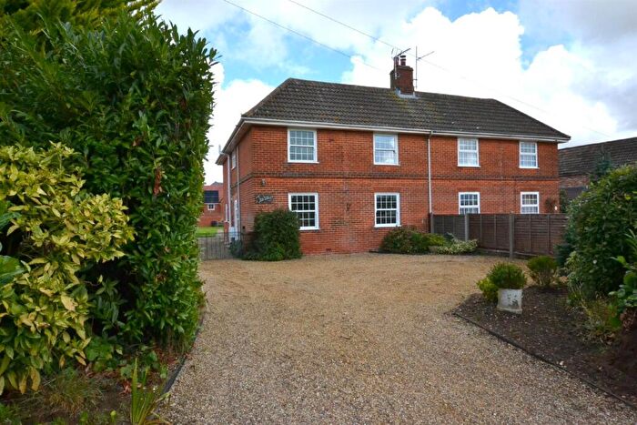 3 Bedroom Semi-Detached House To Rent In Sir Williams Lane, Aylsham, NR11