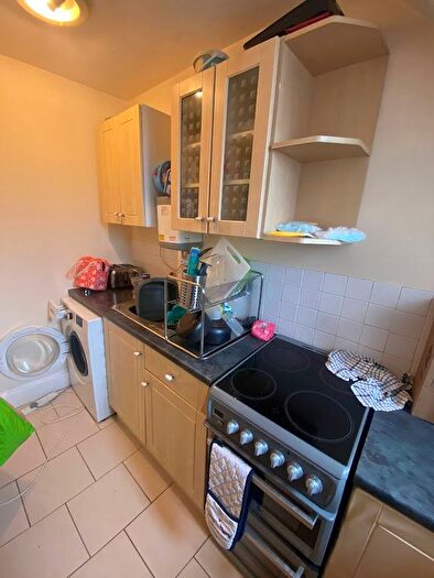 1 Bedroom Flat To Rent In Morgan Avenue, Torquay, TQ2