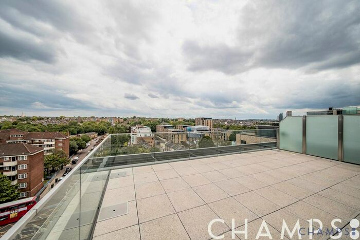 2 Bedroom Flat For Sale In Juniper Drive, London, SW18