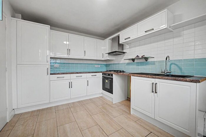 3 Bedroom Semi Detached House For Sale In Arden Way, Market Harborough, LE16