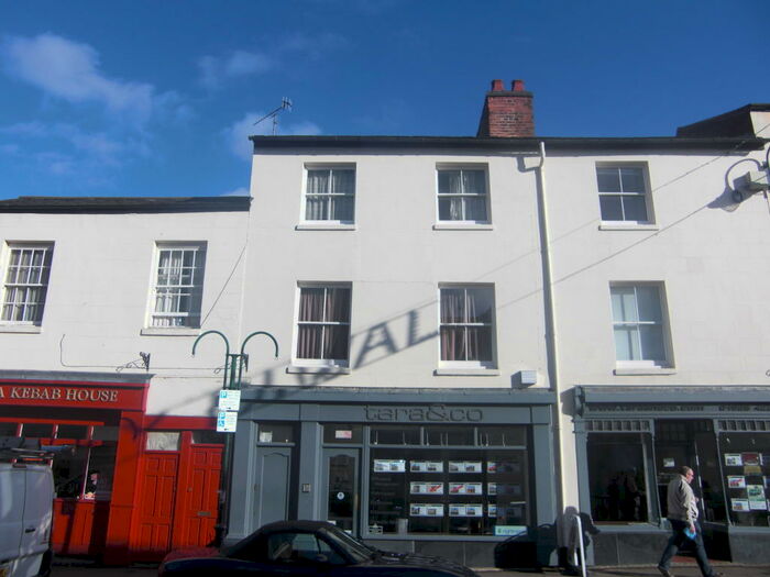 3 Bedroom Flat To Rent In Flat, Clemens Street, Leamington Spa, CV31