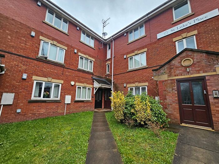 1 Bedroom Flat To Rent In St Lukes Place, Heywood, OL10