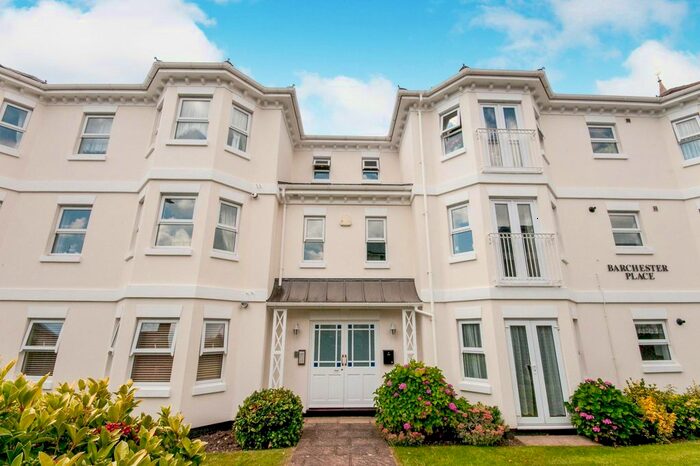 2 Bedroom Flat To Rent In Hardwick Road, Eastbourne, BN21
