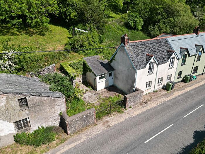 2 Bedroom Cottage For Sale In Muddiford, EX31