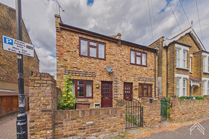 10 Bedroom House For Sale In Mansfield Road, London, E17