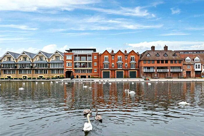 3 Bedroom Flat For Sale In Brocas Street, Eton, Windsor, Berkshire, SL4