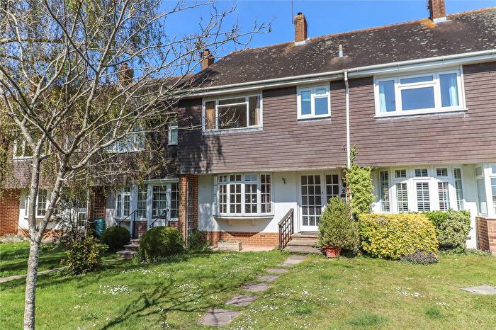 4 Bedroom Terraced House For Sale In Nelson Close, Stockbridge, Hampshire, SO20