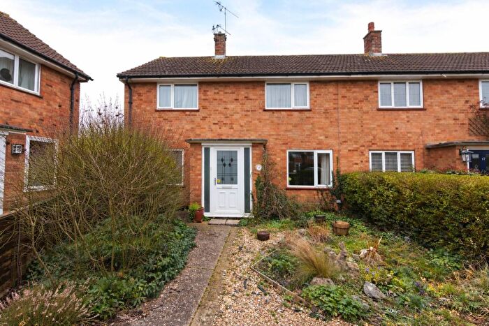 3 Bedroom End Terrace House For Sale In Knolles Crescent, Welham Green, AL9