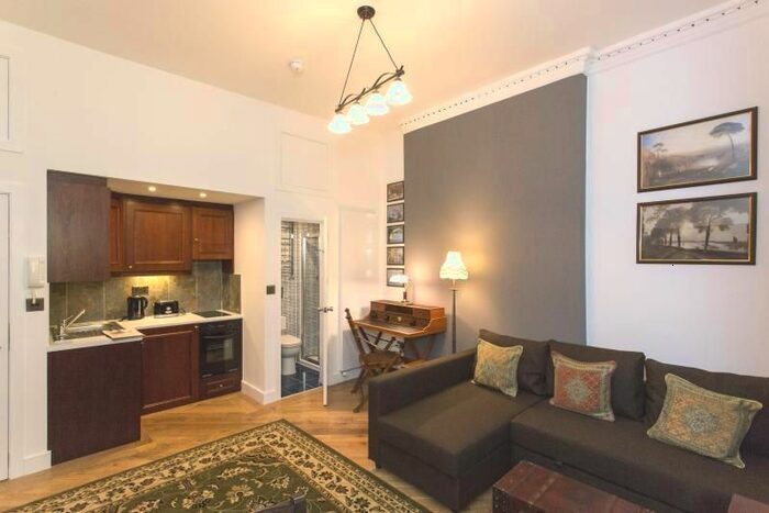 Studio To Rent In Cartwright Gardens, Bloomsbury, London, WC1H