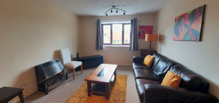2 Bedroom Flat To Rent In Brunel Close, Coventry, CV2