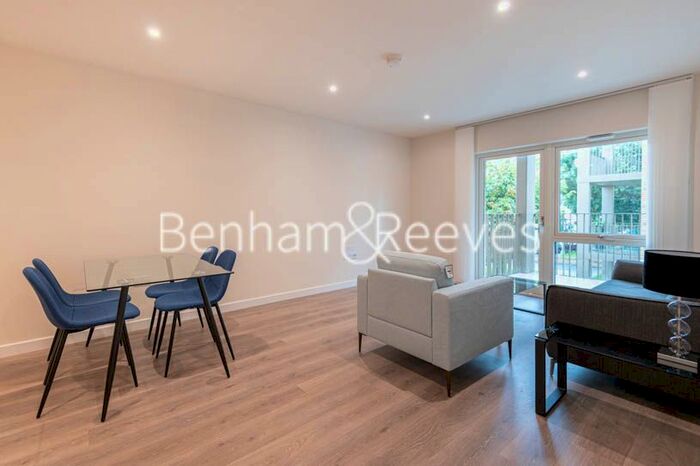 1 Bedroom Flat To Rent In Yarrow Apartments, Mill Hill East NW7